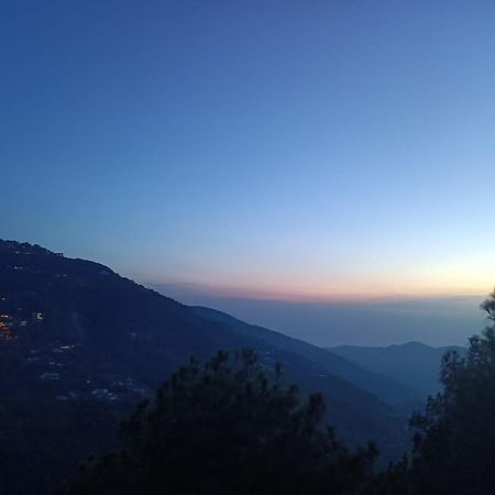 The Summer House Kasauli I Party & Music I Sky Bonfire I Managed By Exotic Stays Экстерьер фото